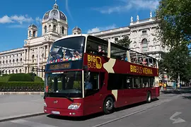 Big Bus Vienna - autobuz roșu cu etaj